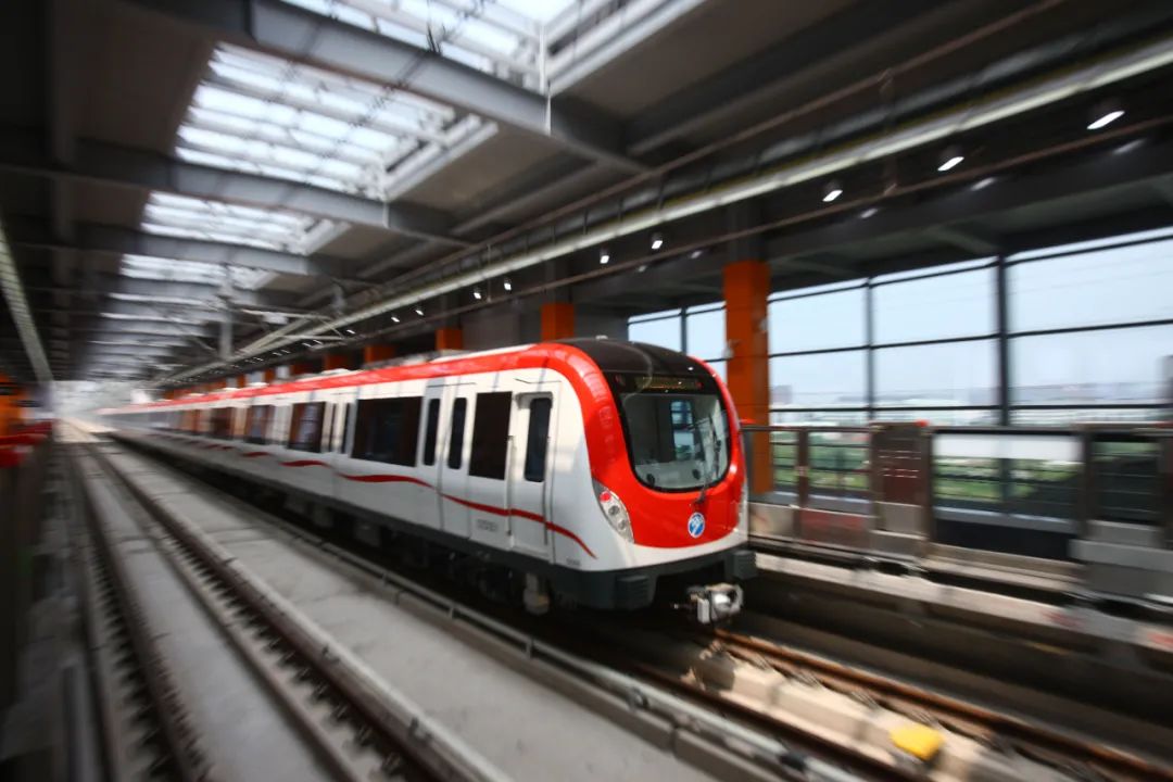 7月15日上午,宁波地铁7,8号线一期工程举行开工现场会,两条新增轨道