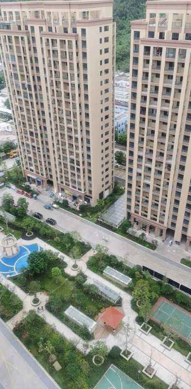 东城花苑特价房前排152平急售124万直接送车位